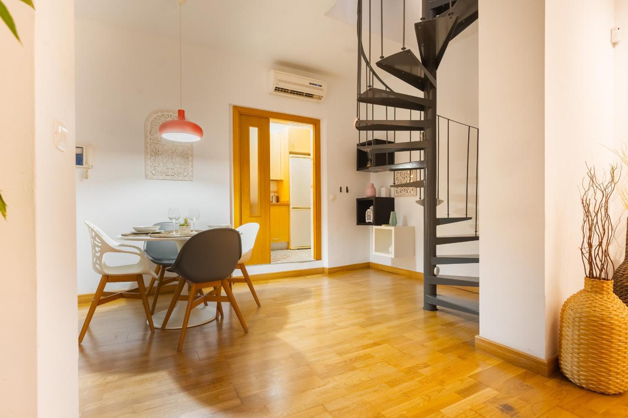 Duplex Moderno Alameda Apartment Sevilla Exterior foto